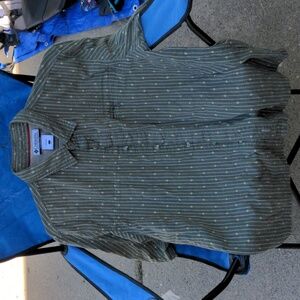 Columbia men's short sleeve button down - large